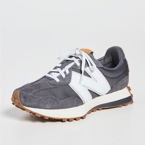 New Balance 327 Sneaker *NEW*